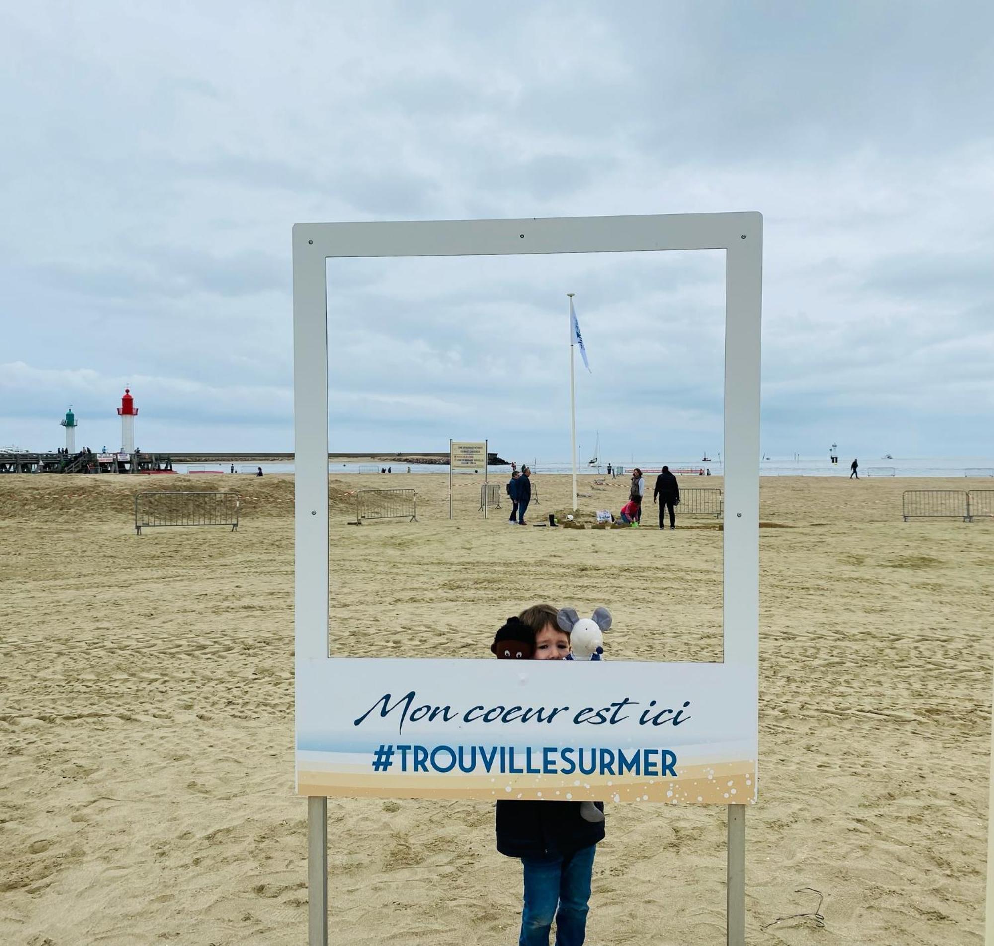 Hotel Les Nord'Mandines Trouville-sur-Mer Esterno foto